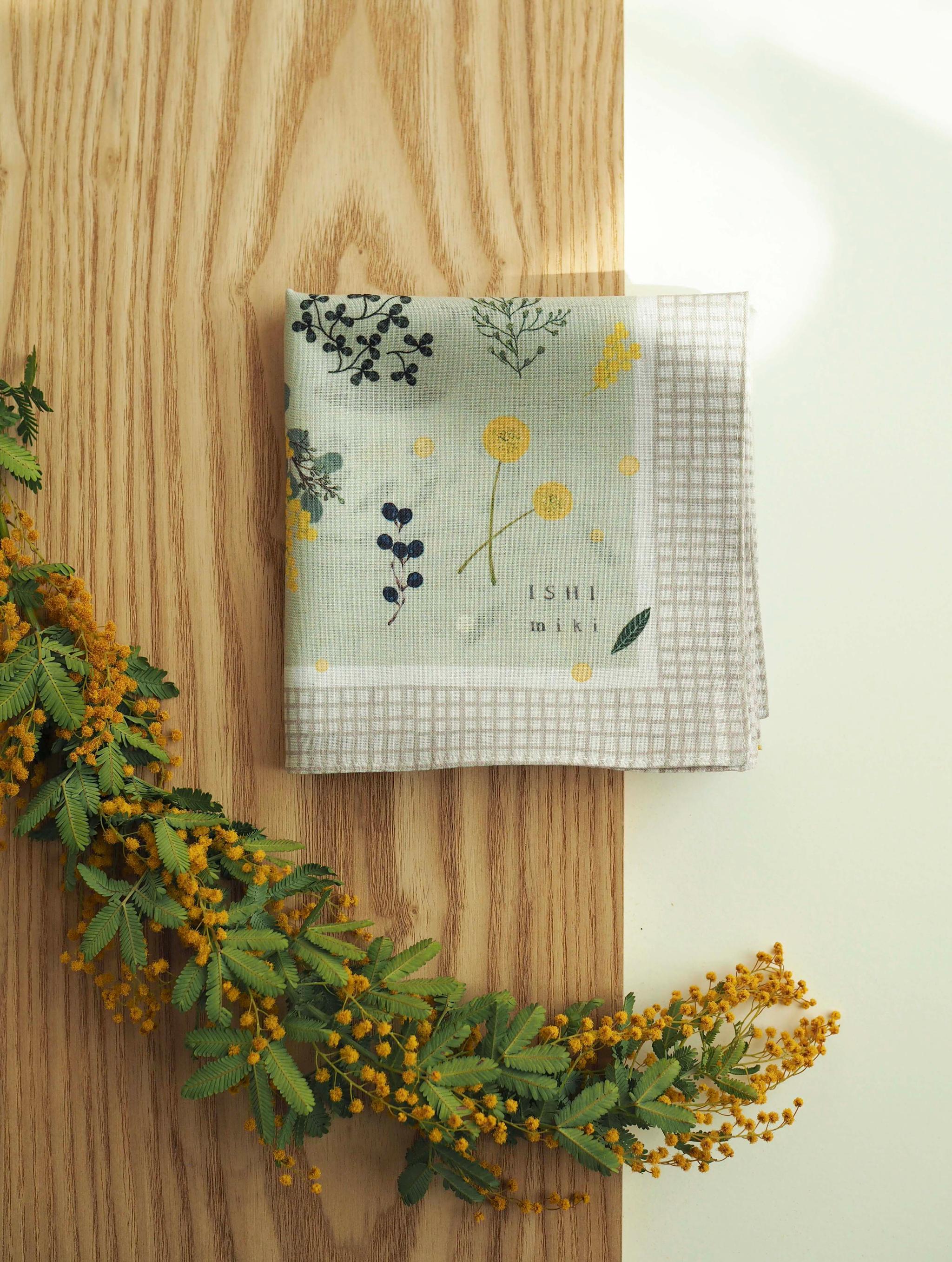 はじまりの季節に、心ほどける彩りを。『ミモザと小さなティータイム』ハンカチ 大判、スカーフにも / コットン100% | 15枚目